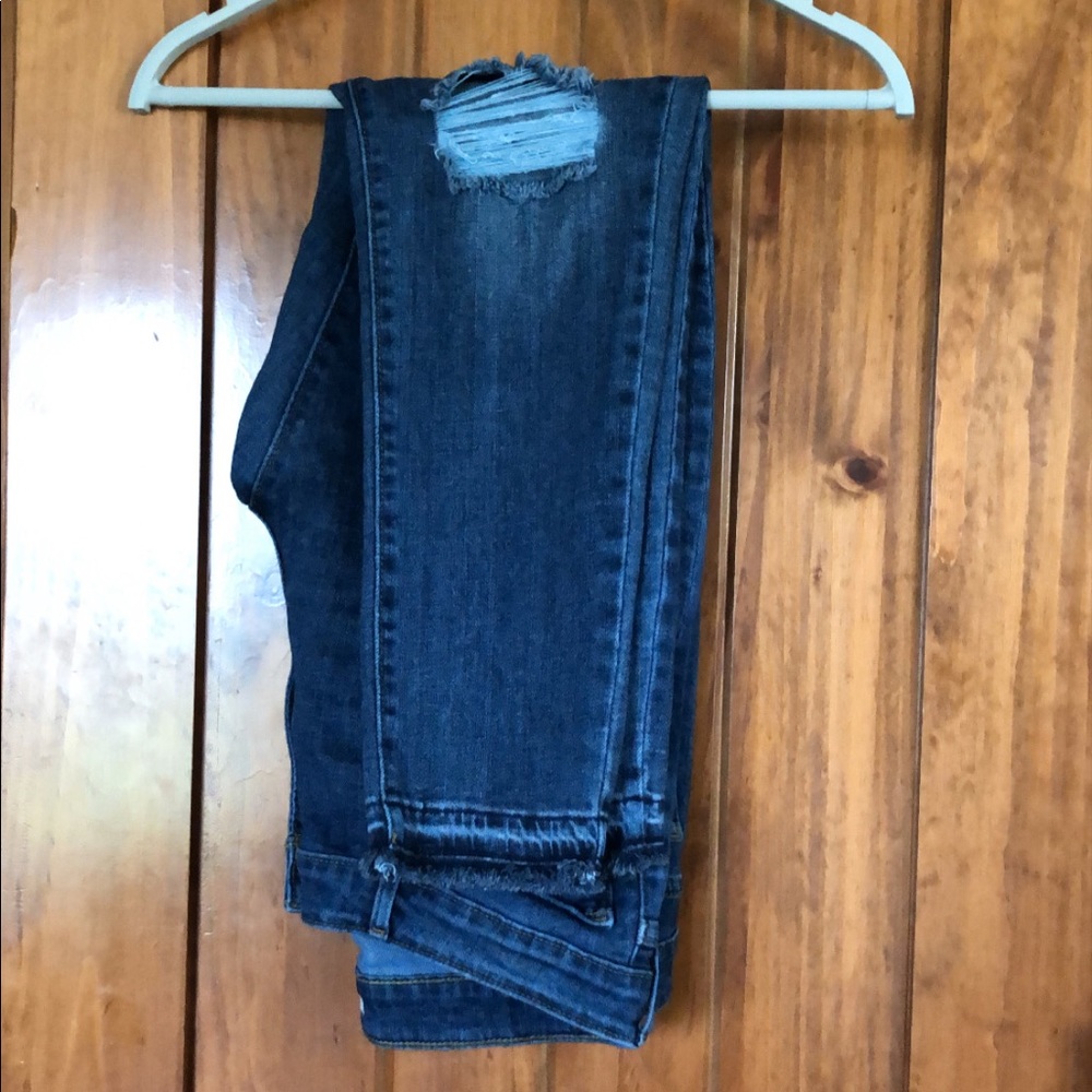 Levi’s 711 Ripped Skinny Jeans